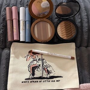 Cute bag fill with ALL BELLE BEAUTY!!